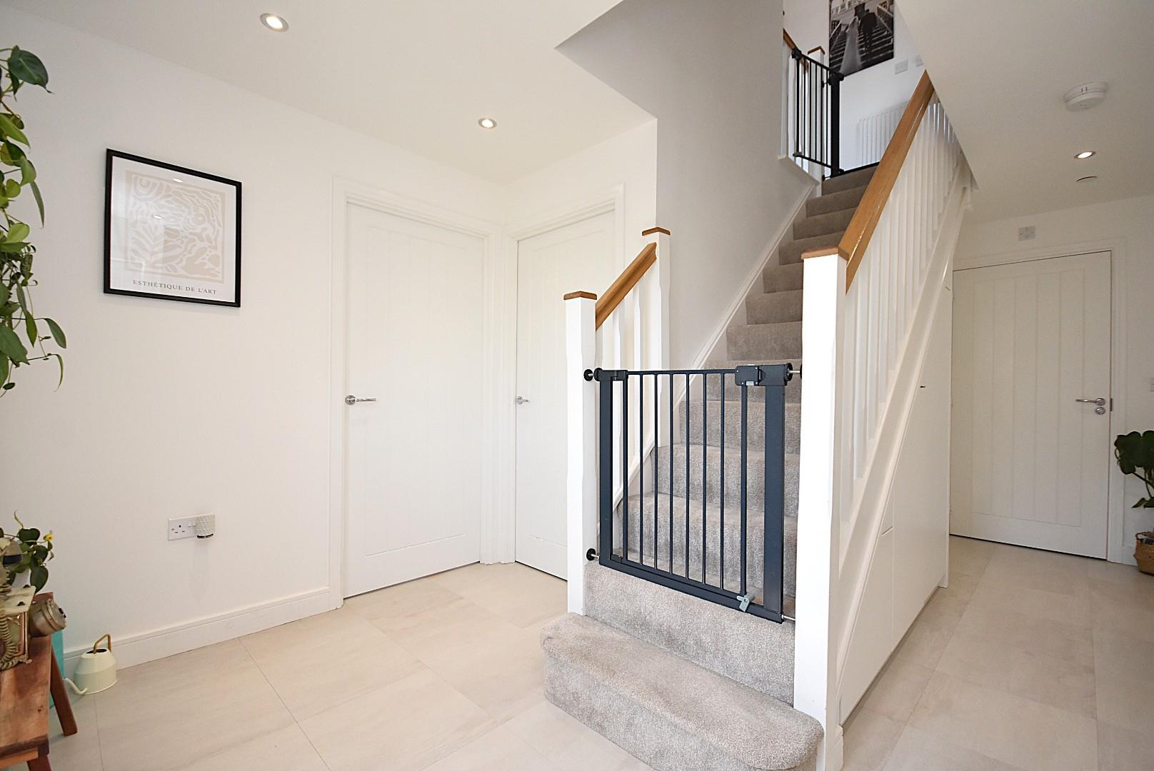 22 Melrose Walk, Sully, CF64 5WD